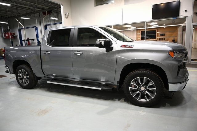 New 2026 Chevrolet Silverado 1500 LT image 4