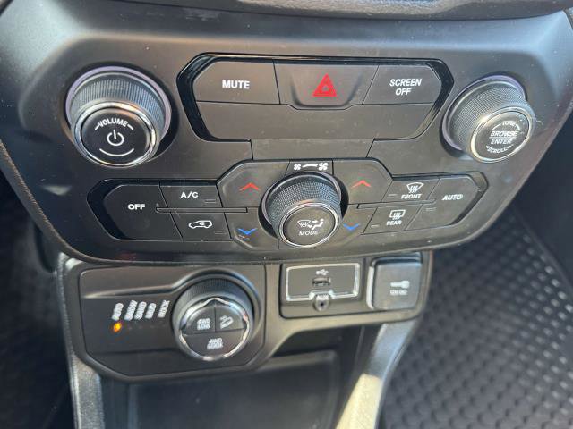 Used 2020 Jeep Renegade Trailhawk w/ Premium Leather Group image 12