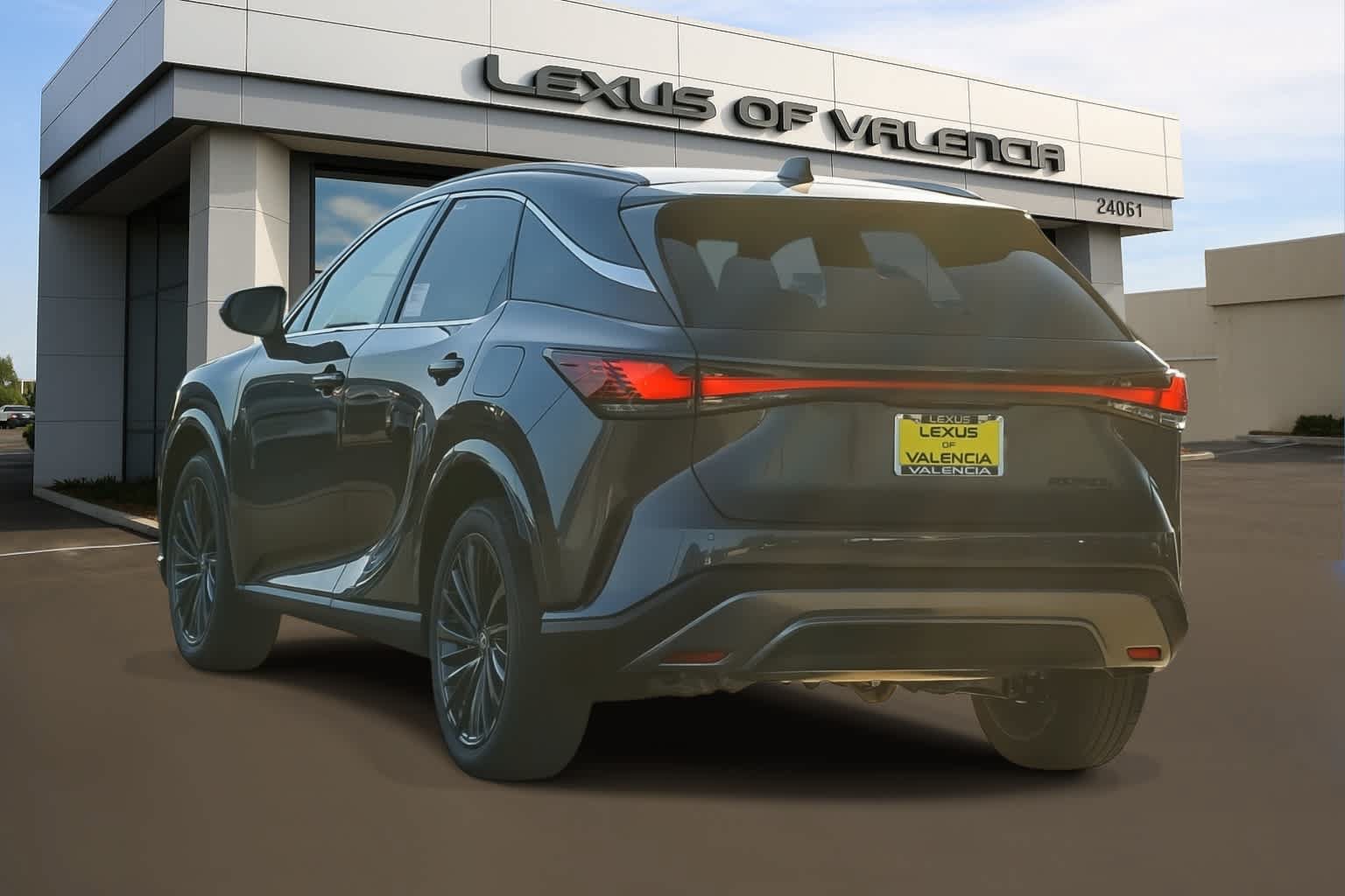 New 2026 Lexus RX 350h w/ Convenience Package AWD/4WD image 2