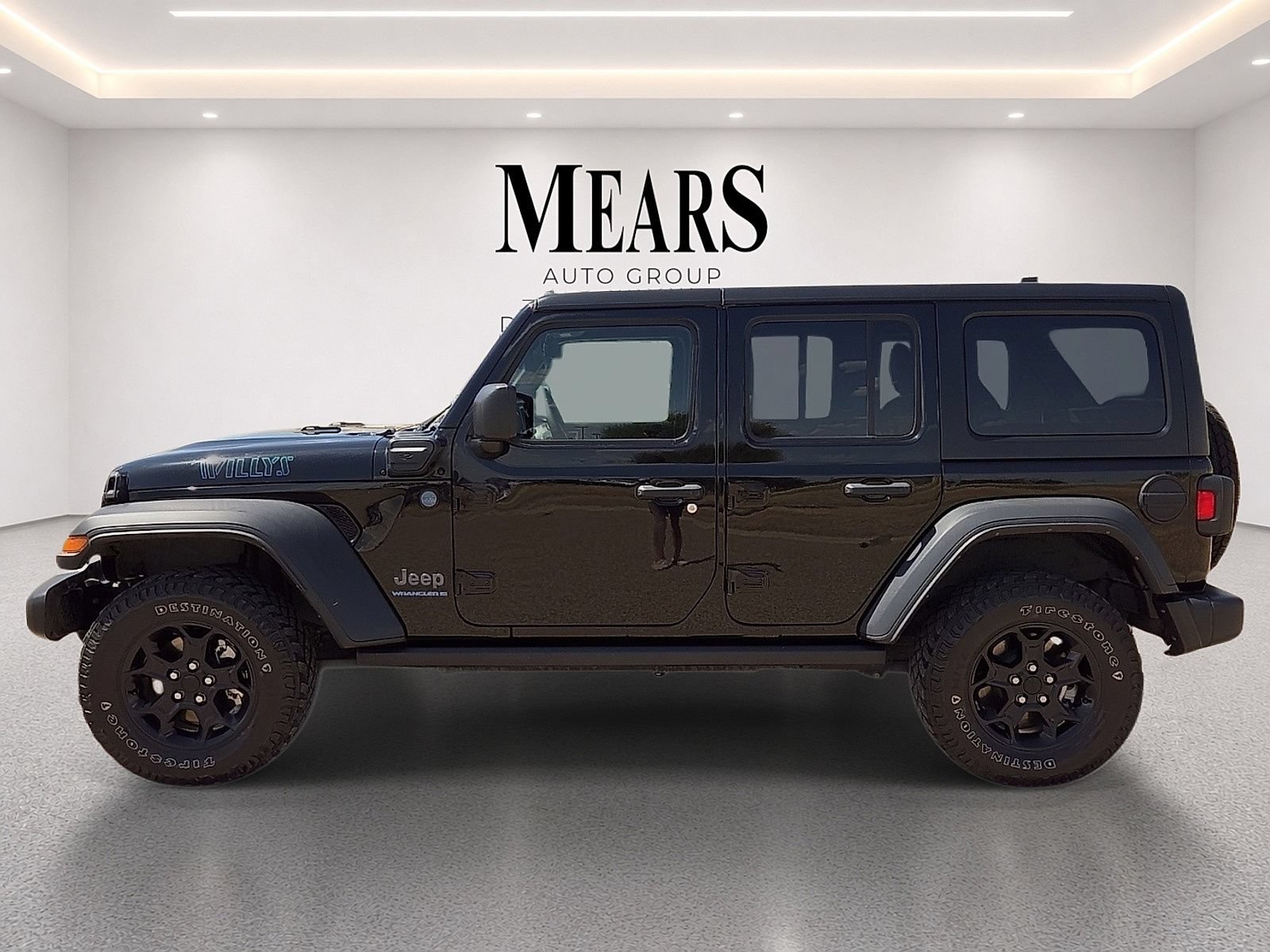 Used 2023 Jeep Wrangler Unlimited AWD/4WD image 2
