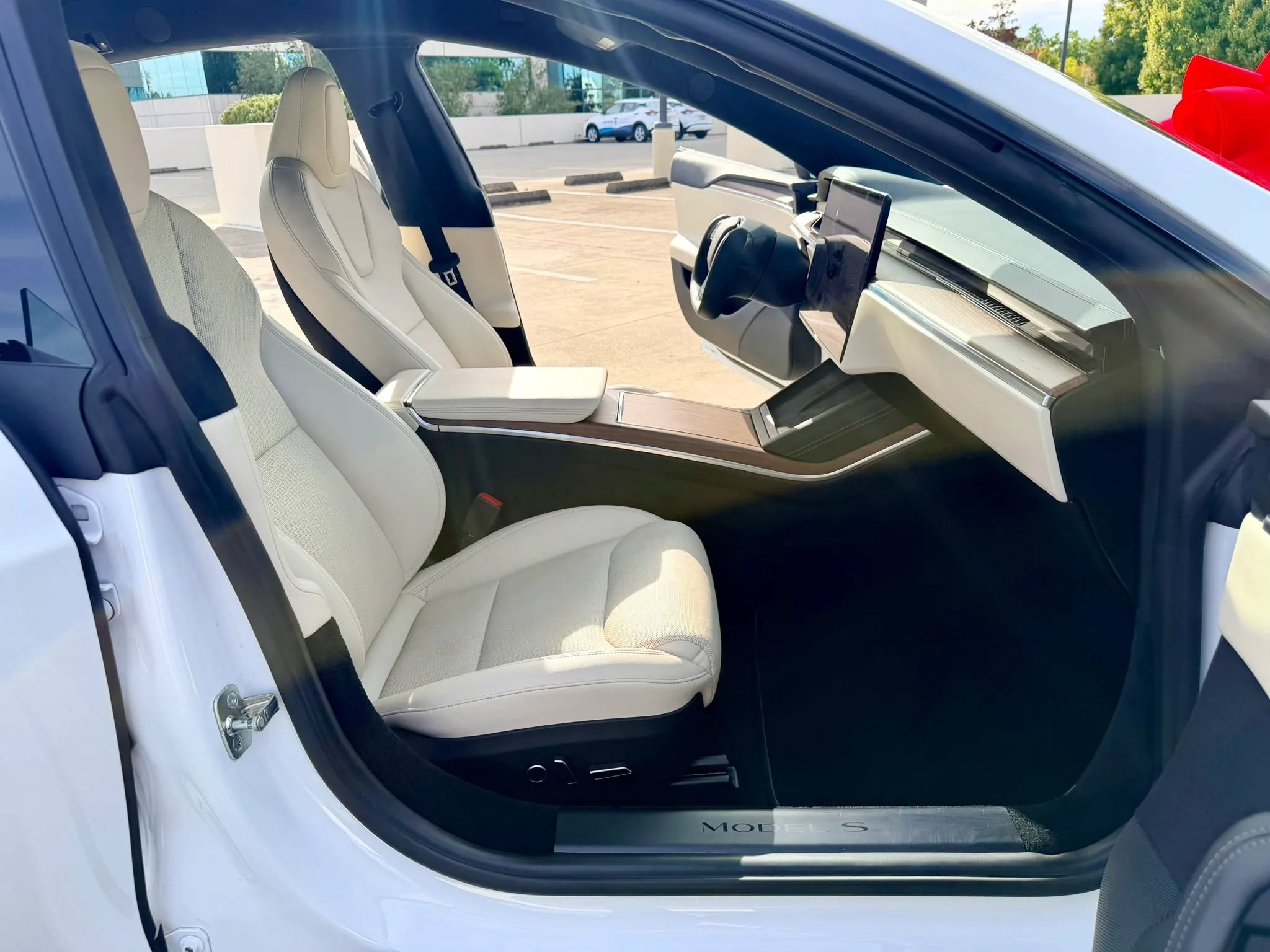 Used 2022 Tesla Model S Standard Range AWD/4WD image 54