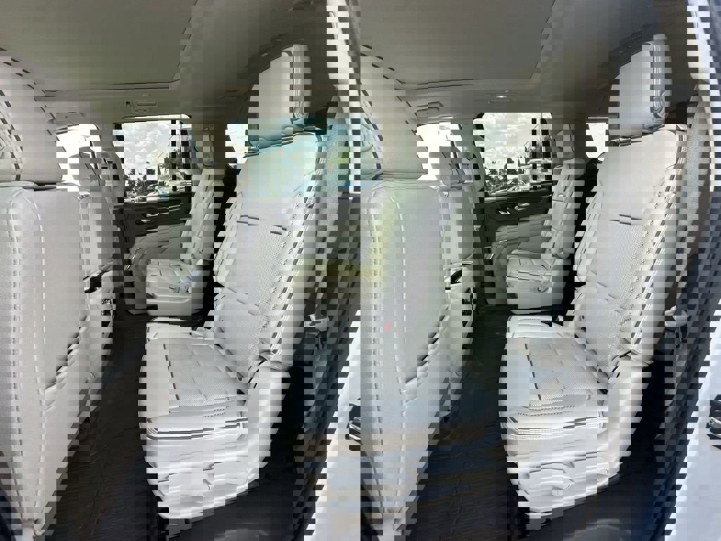 Certified 2023 GMC Yukon XL Denali image 27