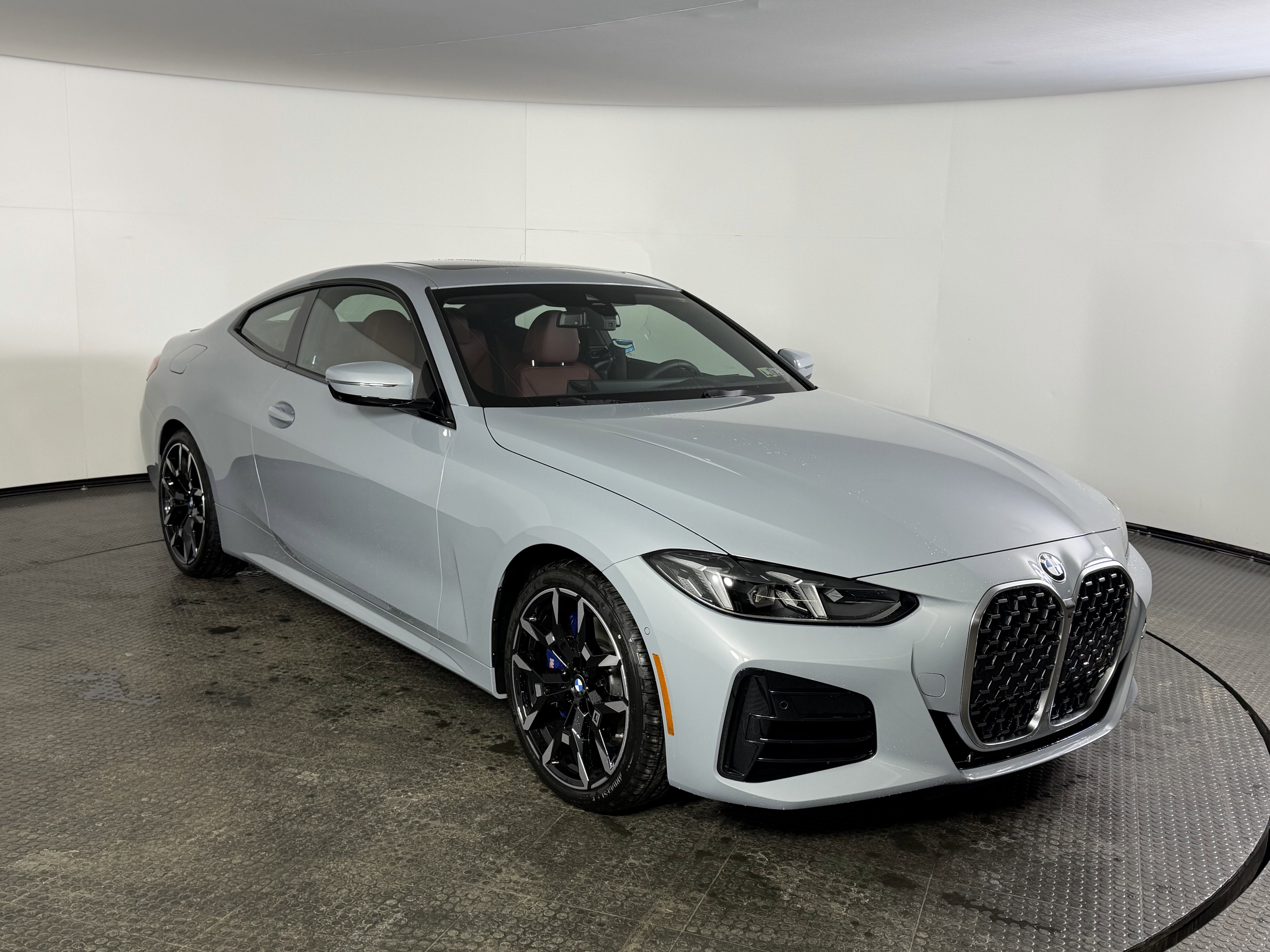 Used 2026 BMW 430i xDrive Coupe w/ M Sport Package image 3