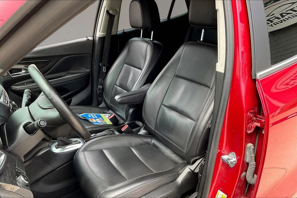 Used 2015 Buick Encore Leather FWD image 19
