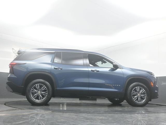 New 2026 Chevrolet Traverse LT w/ Driver Confidence Package AWD/4WD image 32