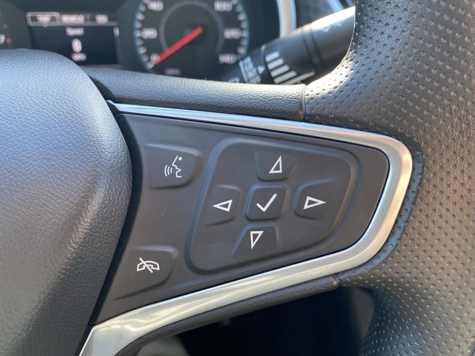 Used 2022 Chevrolet Malibu LS image 25