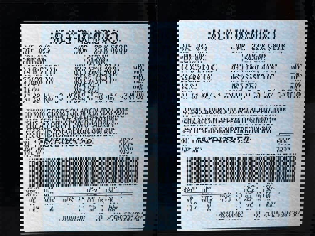 Certified 2024 Ford Explorer 2WD image 33