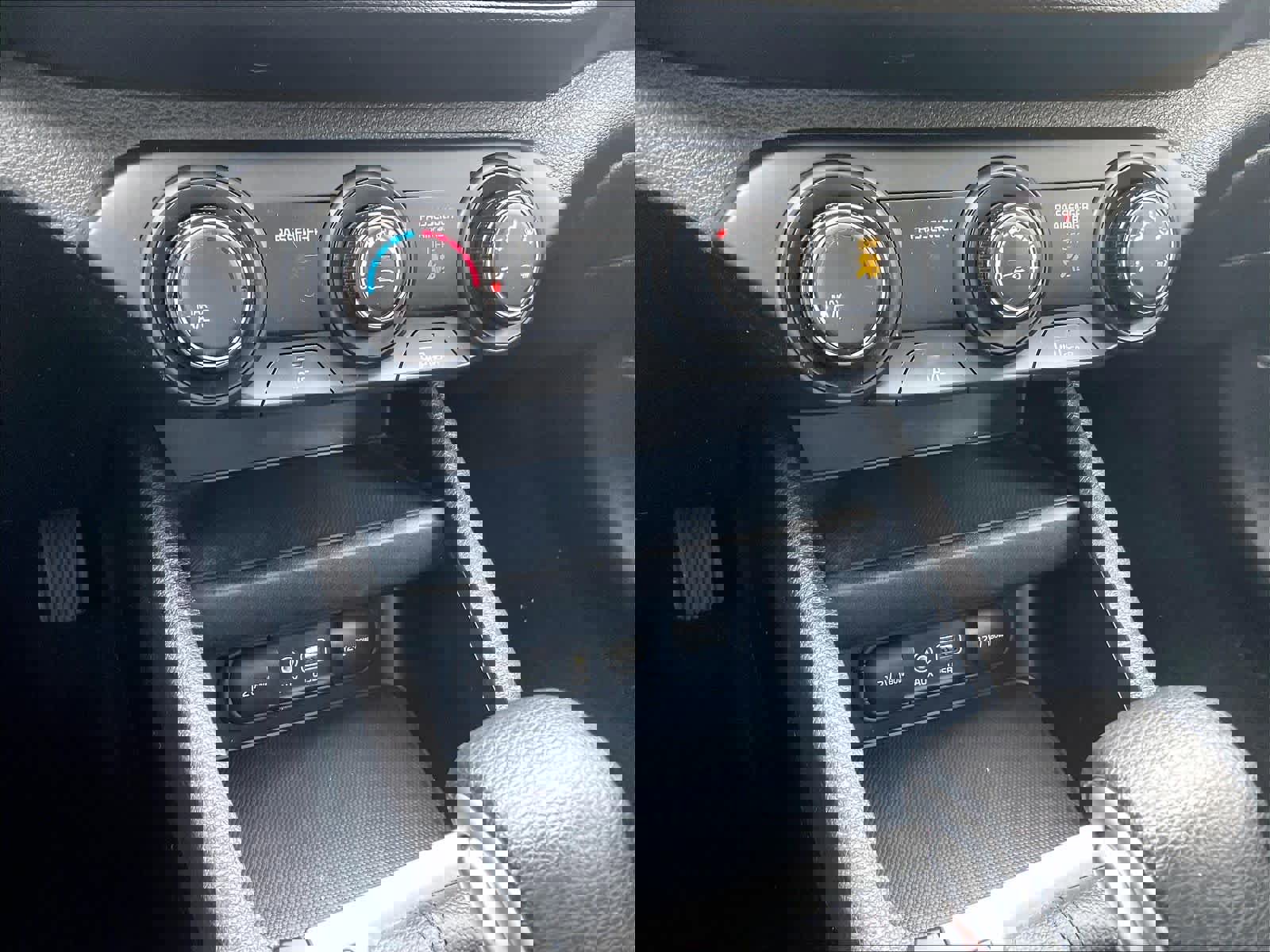 Used 2021 Kia Forte LXS image 25