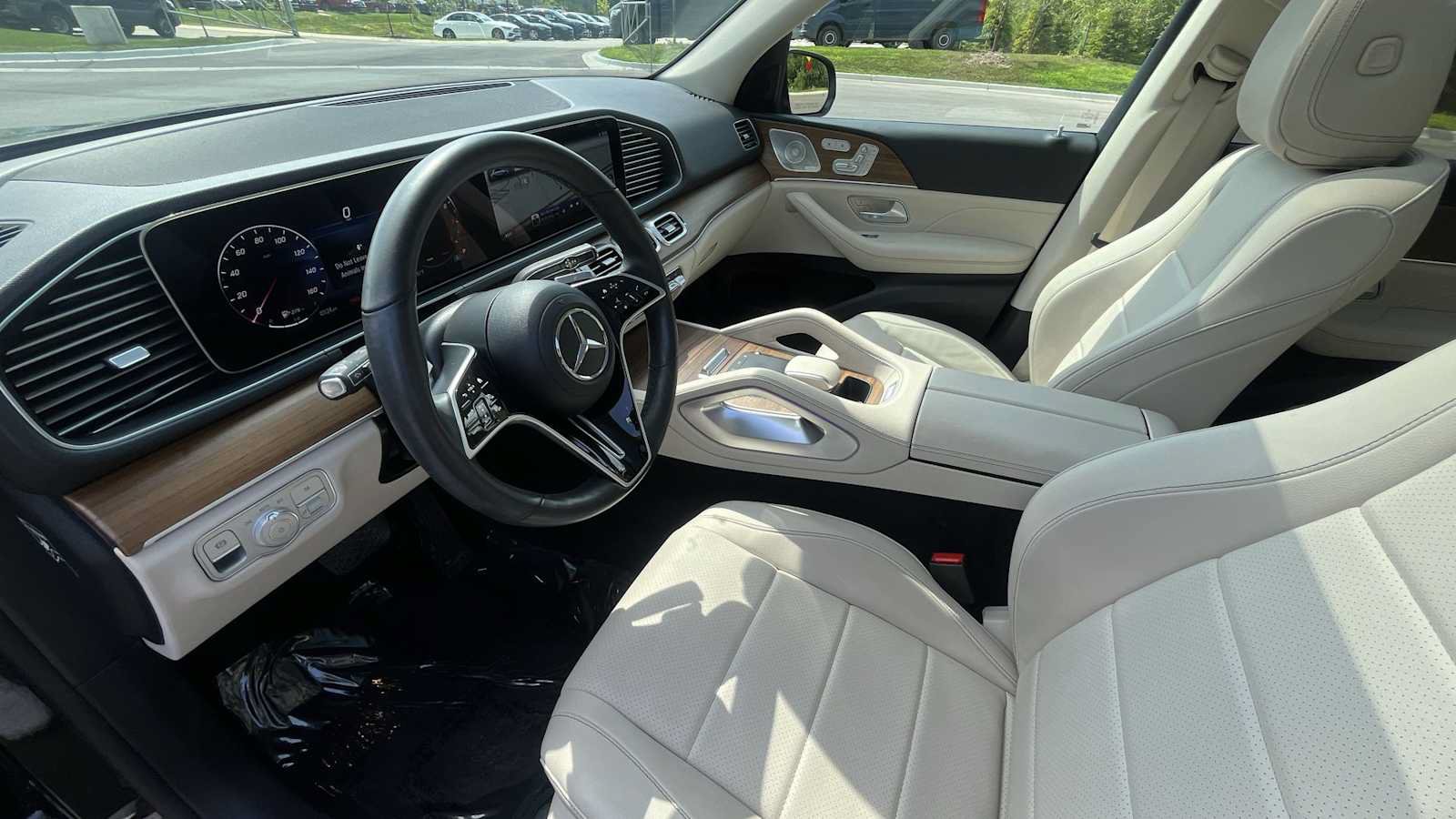 Used 2024 Mercedes-Benz GLE 350 4MATIC image 15