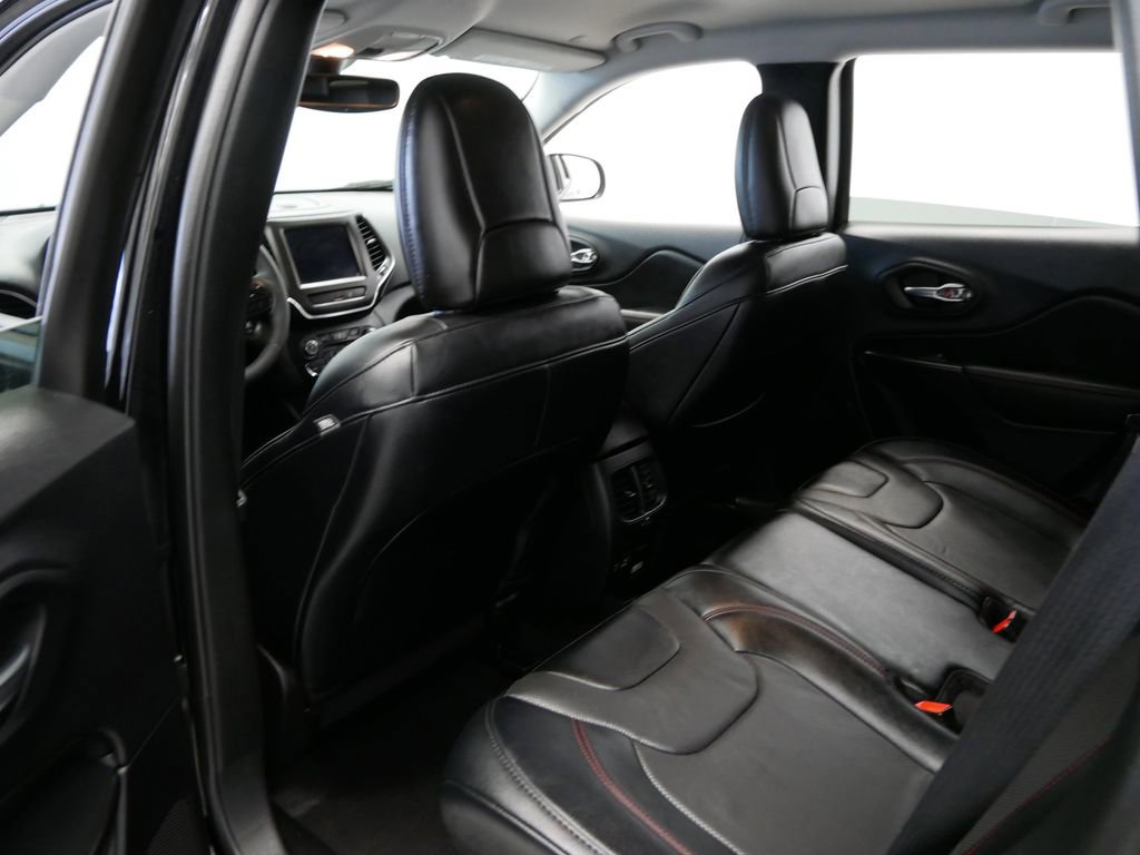 Certified 2022 Jeep Cherokee Trailhawk w/ Premium Leather Package image 4