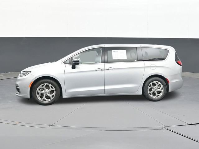 Used 2024 Chrysler Pacifica Limited FWD image 9