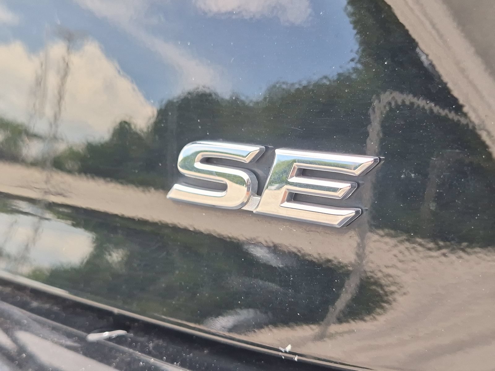 Used 2025 Toyota Camry SE FWD image 31