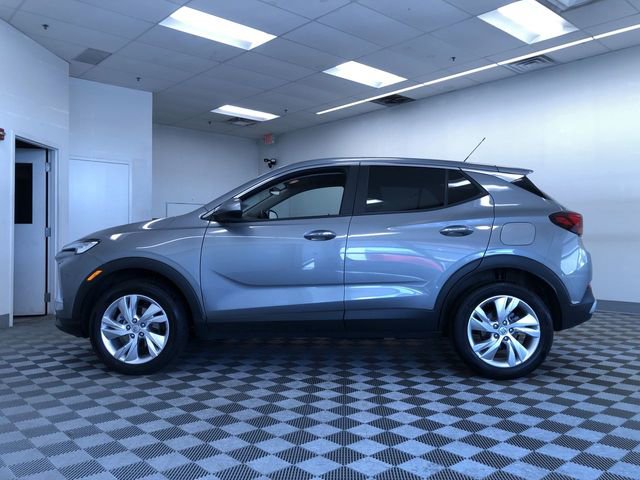 Used 2025 Buick Encore GX Preferred AWD/4WD image 12