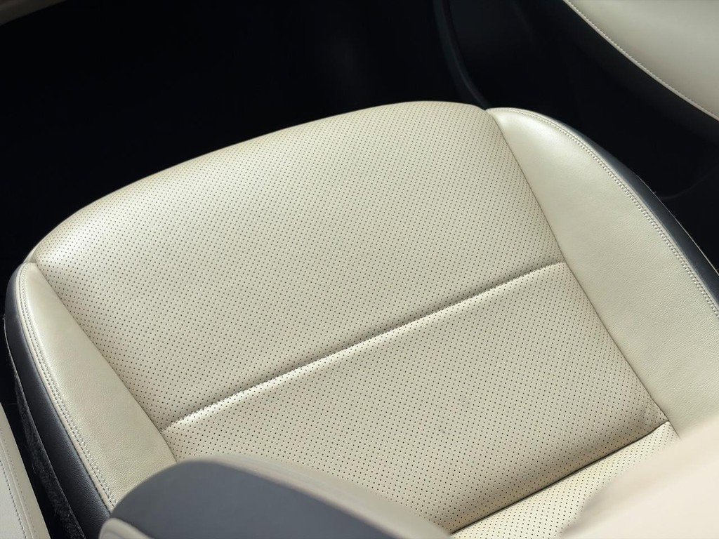 Used 2022 INFINITI QX50 Sensory w/ Cargo Package AWD/4WD image 17