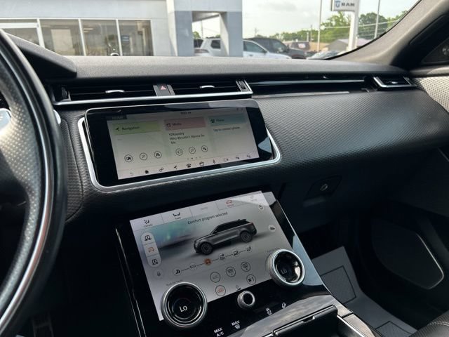 Used 2019 Land Rover Range Rover Velar R-Dynamic SE AWD/4WD image 47