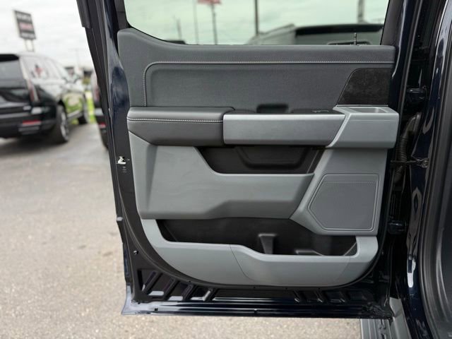 Used 2025 Ford F150 Lightning XLT AWD/4WD image 18