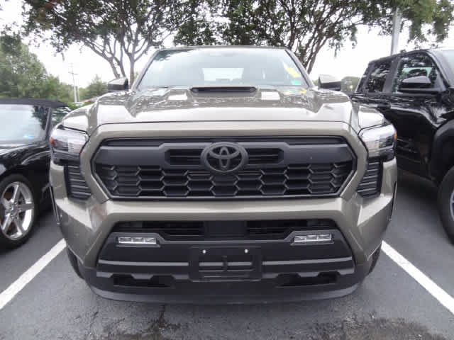 Used 2024 Toyota Tacoma TRD Sport AWD/4WD image 2