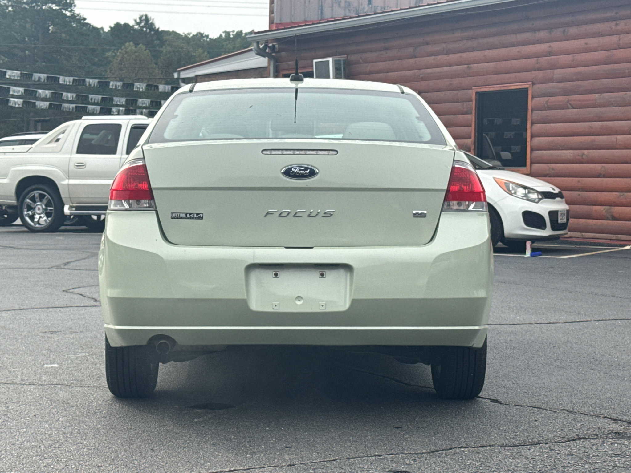 Used 2011 Ford Focus SE w/ 201A Rapid Spec Order Code FWD image 6