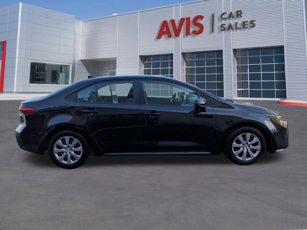 Used 2025 Toyota Corolla LE image 5