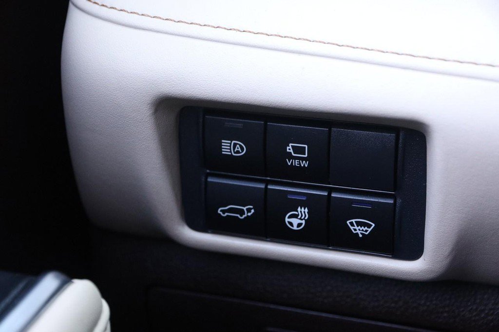 Used 2021 Toyota Highlander Platinum image 22