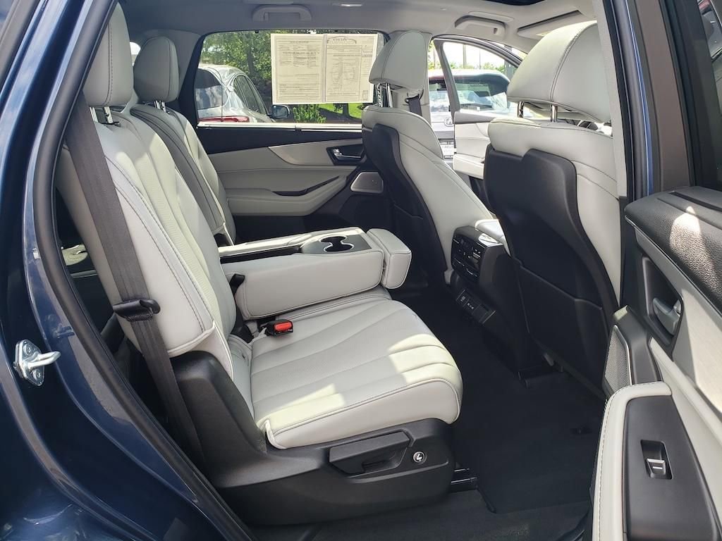 Certified 2025 Acura MDX SH-AWD w/ Technology Package image 33