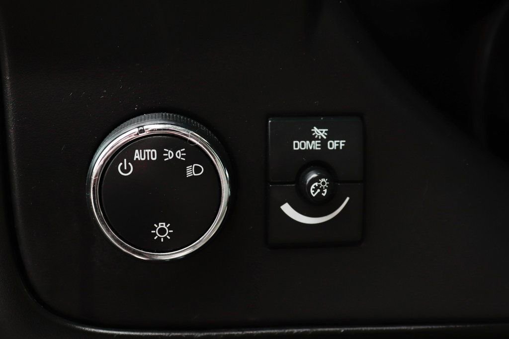 Used 2015 Chevrolet Express 4500 RWD image 26