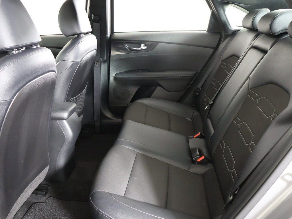 Used 2023 Kia Forte GT-Line image 31