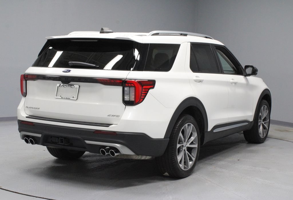 Certified 2025 Ford Explorer Platinum w/ Ultimate Package AWD/4WD image 11