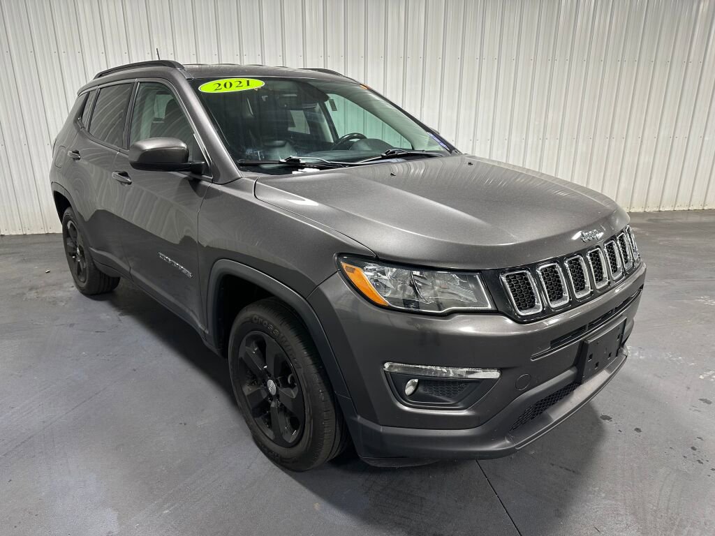 Used 2021 Jeep Compass Latitude w/ Convenience Group AWD/4WD image 2