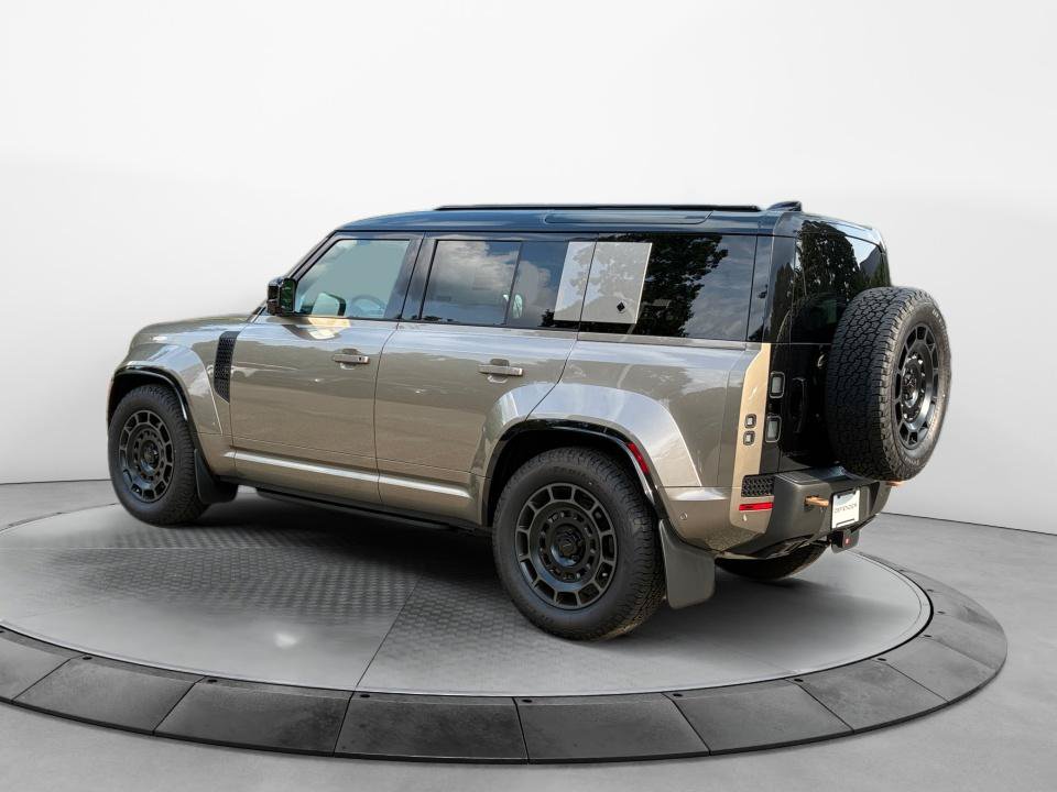 New 2026 Land Rover Defender 110 OCTA AWD/4WD image 5