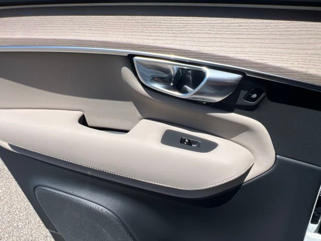 New 2026 Volvo XC90 B5 Core AWD/4WD image 29