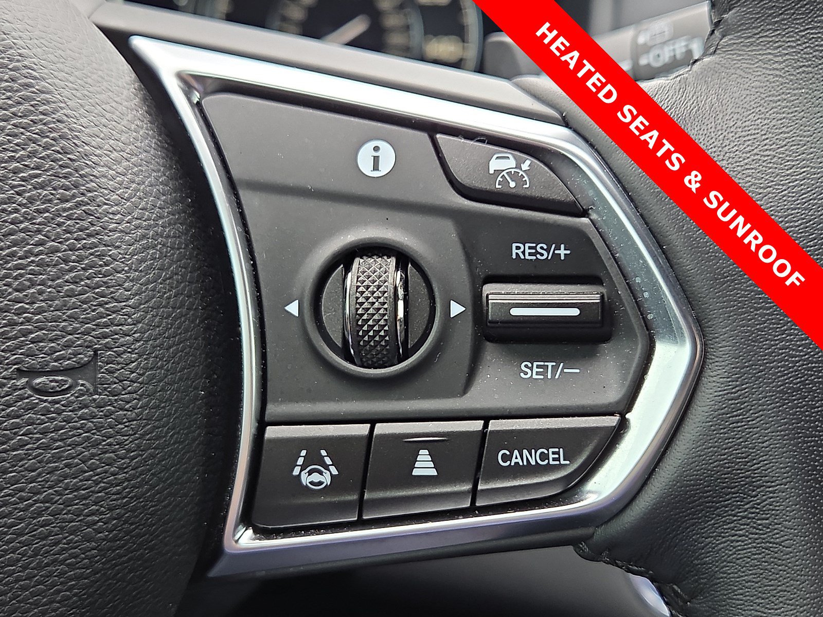 Used 2025 Acura RDX SH-AWD image 22