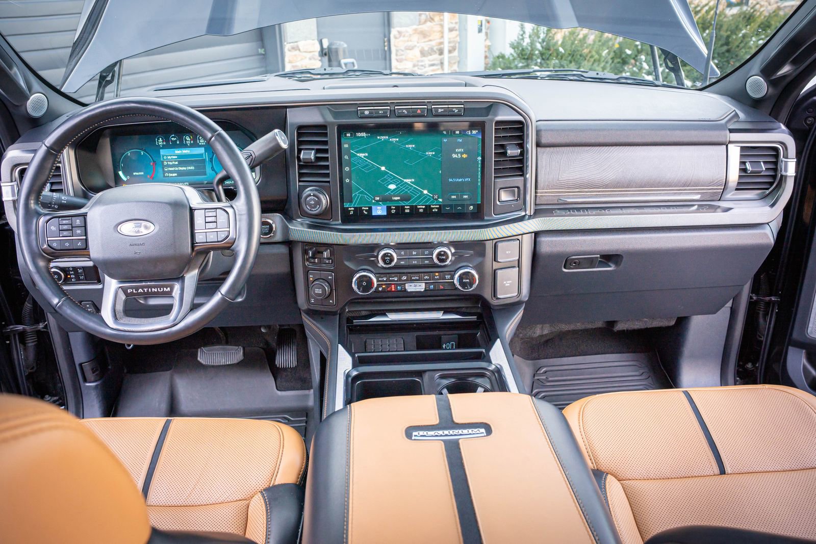 Used 2023 Ford F350 Platinum AWD/4WD image 34