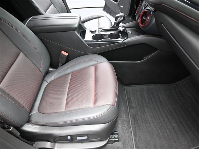 Used 2025 Chevrolet Blazer RS image 27