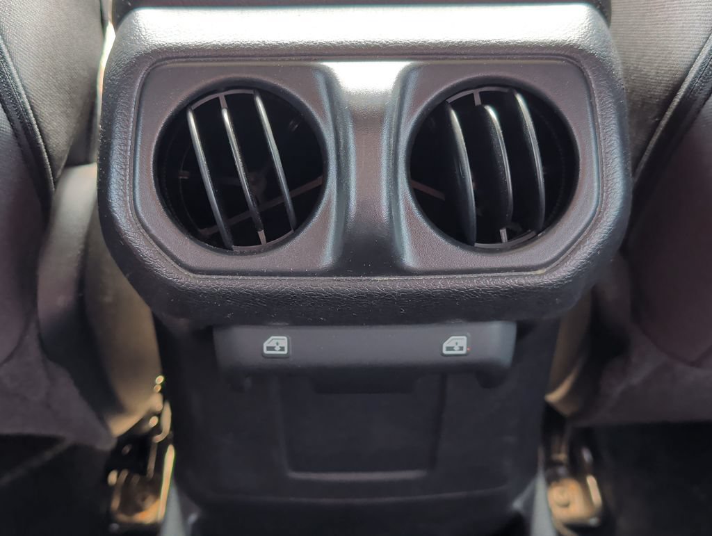 Used 2023 Jeep Wrangler Unlimited w/ Cold Weather Group AWD/4WD image 30