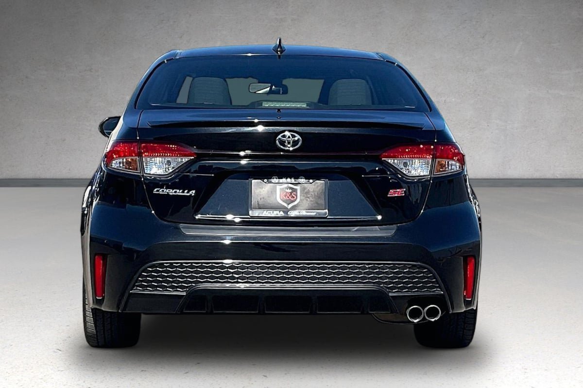 Used 2020 Toyota Corolla SE w/ Carpet Mat Package (TMS) FWD image 4