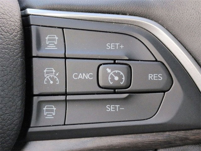 Certified 2024 Jeep Grand Cherokee L Limited w/ Luxury Tech Group II image 21