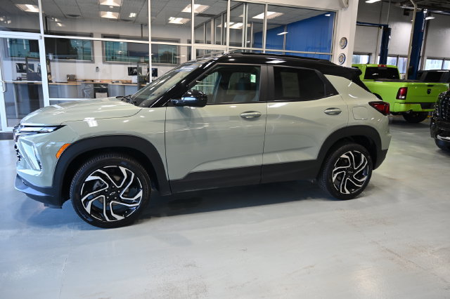 Certified 2024 Chevrolet TrailBlazer RS w/ Convenience Package AWD/4WD image 6