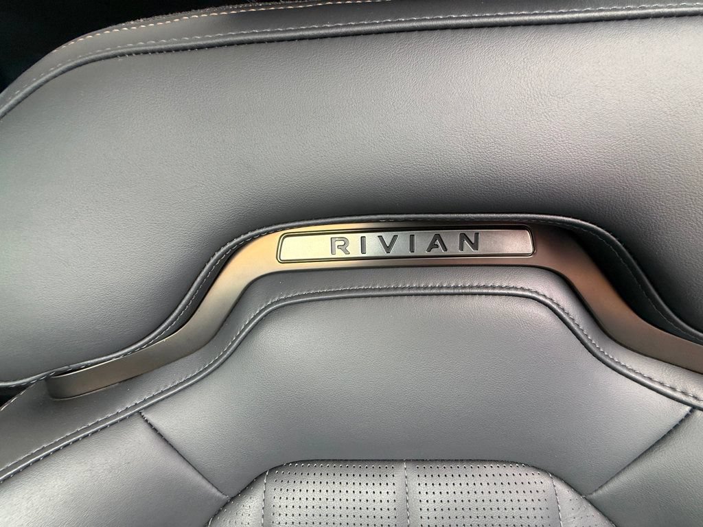 Used 2026 Rivian R1T Premium AWD/4WD image 23