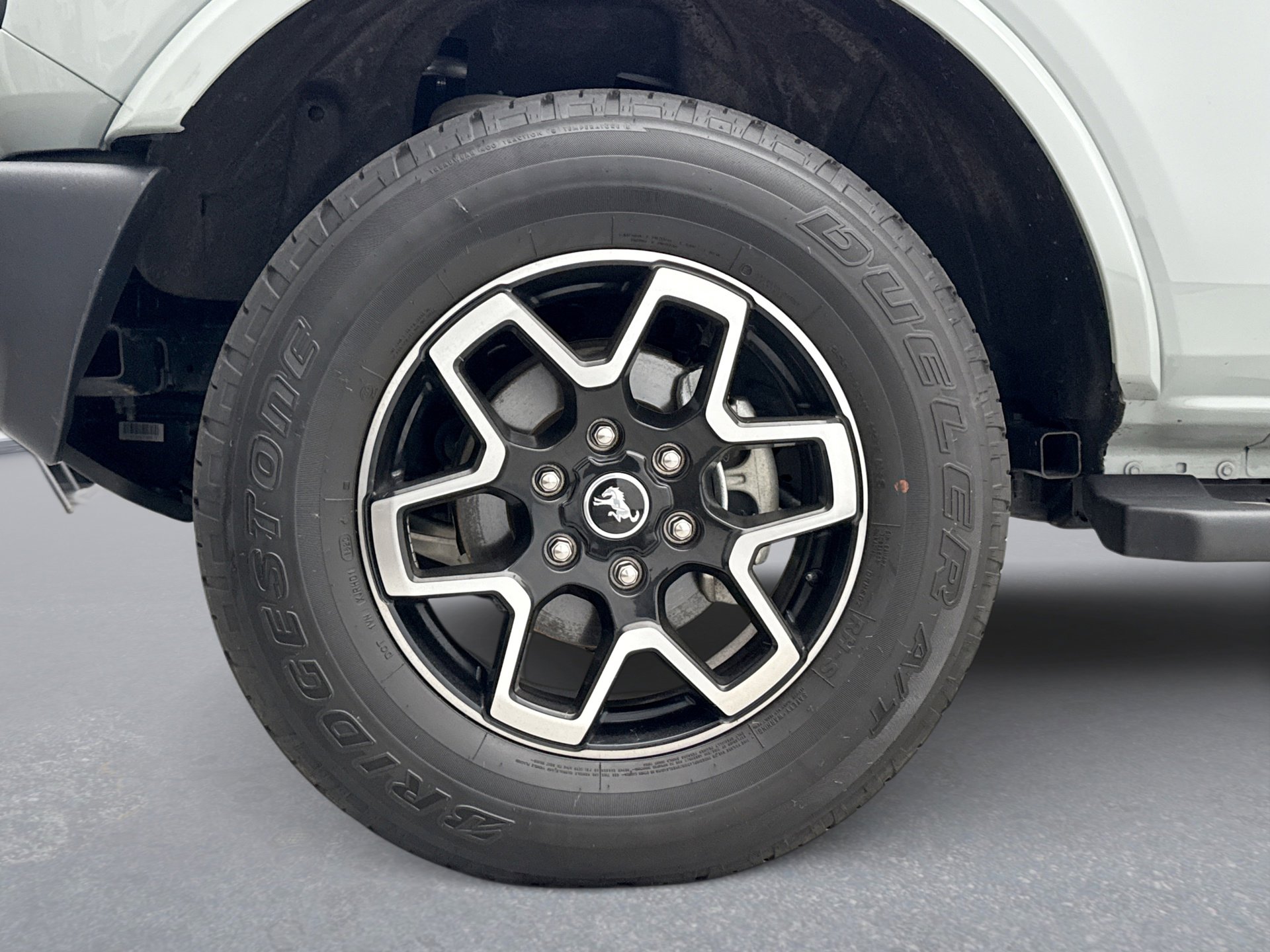 Used 2023 Ford Bronco Outer Banks image 26