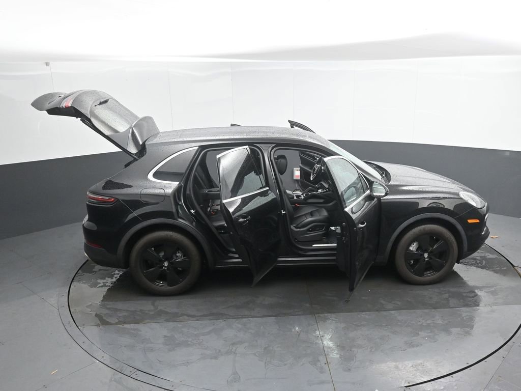 Used 2022 Porsche Cayenne AWD/4WD image 49