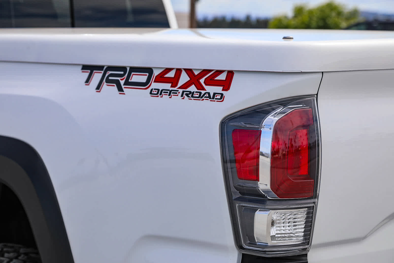 Used 2023 Toyota Tacoma TRD Off-Road AWD/4WD image 9