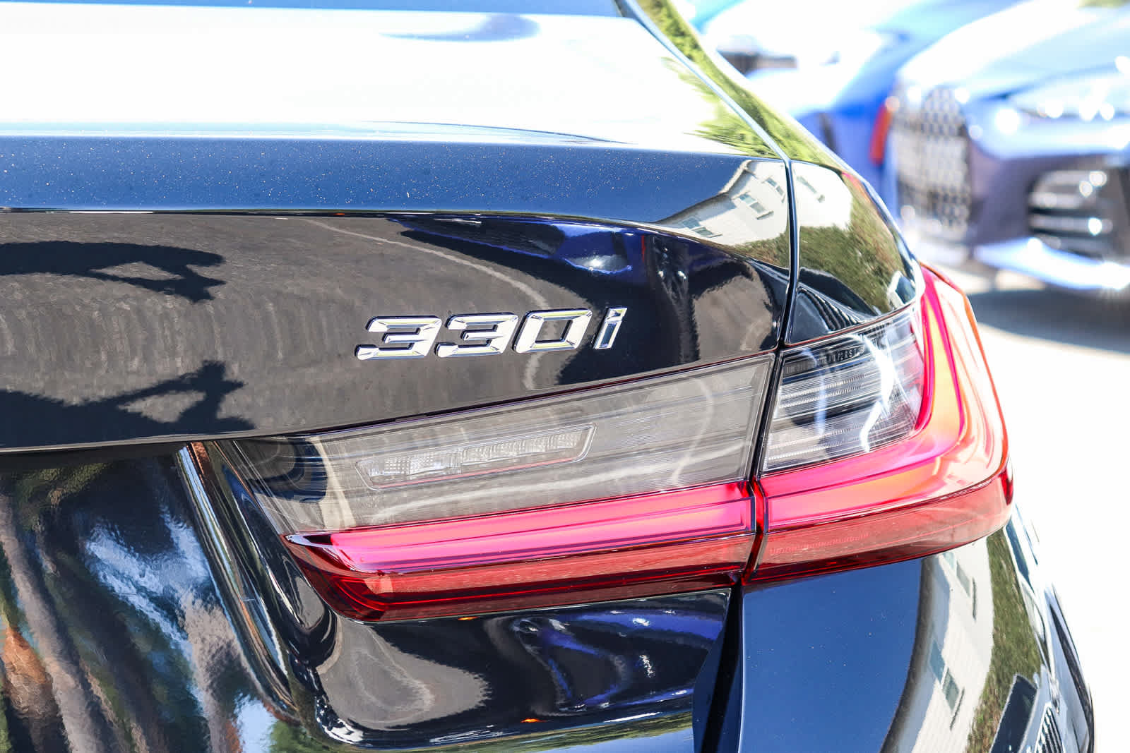 Used 2026 BMW 330i Sedan w/ Convenience Package RWD image 11
