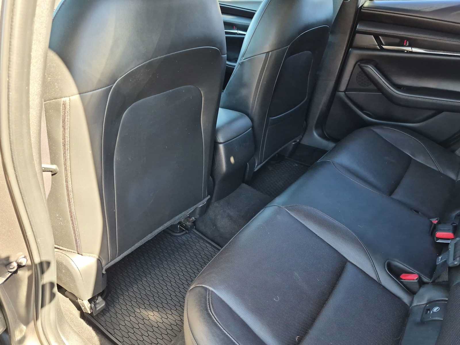Used 2019 MAZDA MAZDA3 Hatchback w/ Premium Package FWD image 18