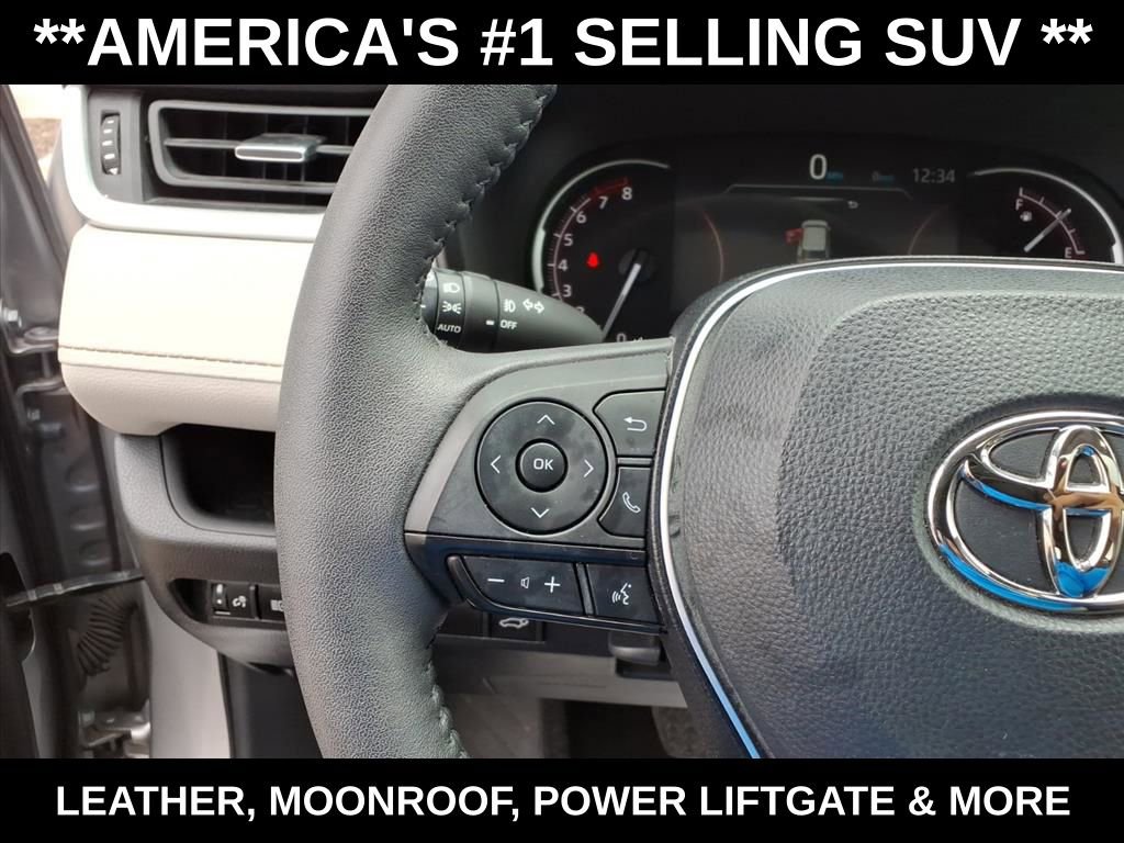 Used 2023 Toyota RAV4 XLE Premium AWD/4WD image 20
