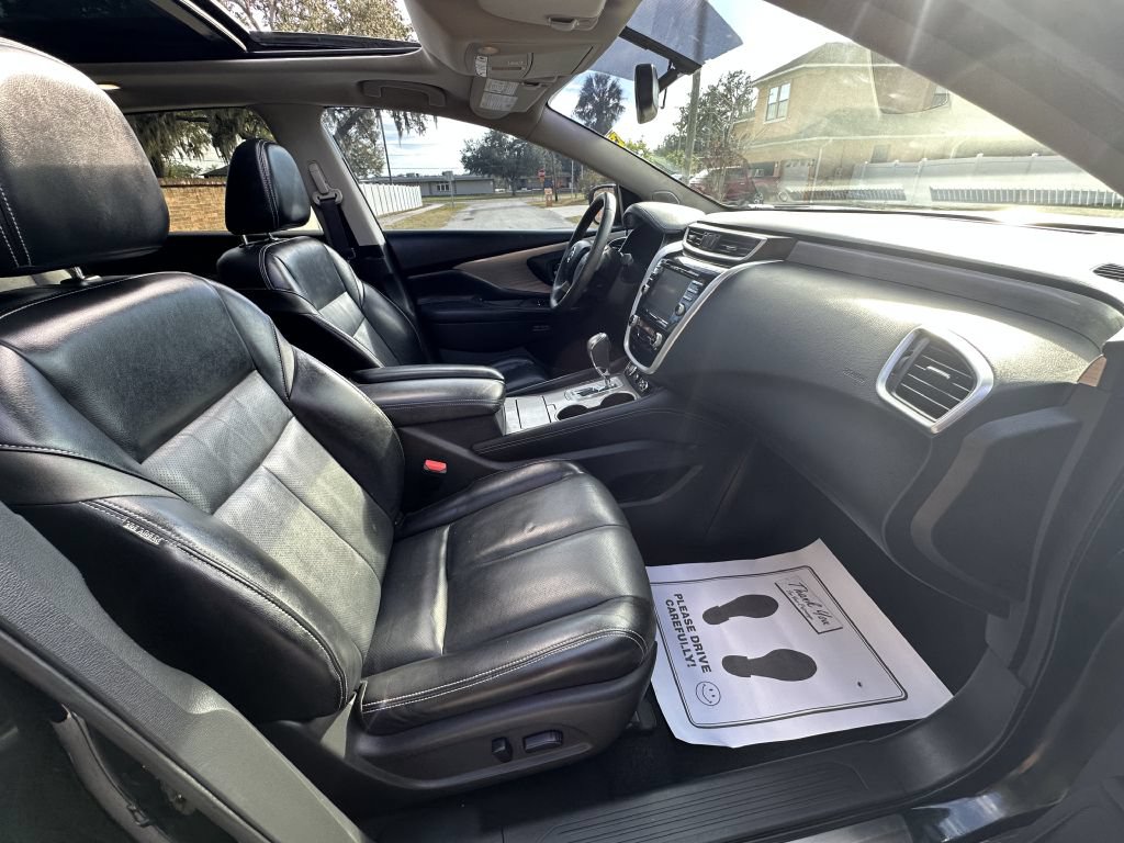 Used 2017 Nissan Murano Platinum w/ Platinum Technology Package FWD image 13