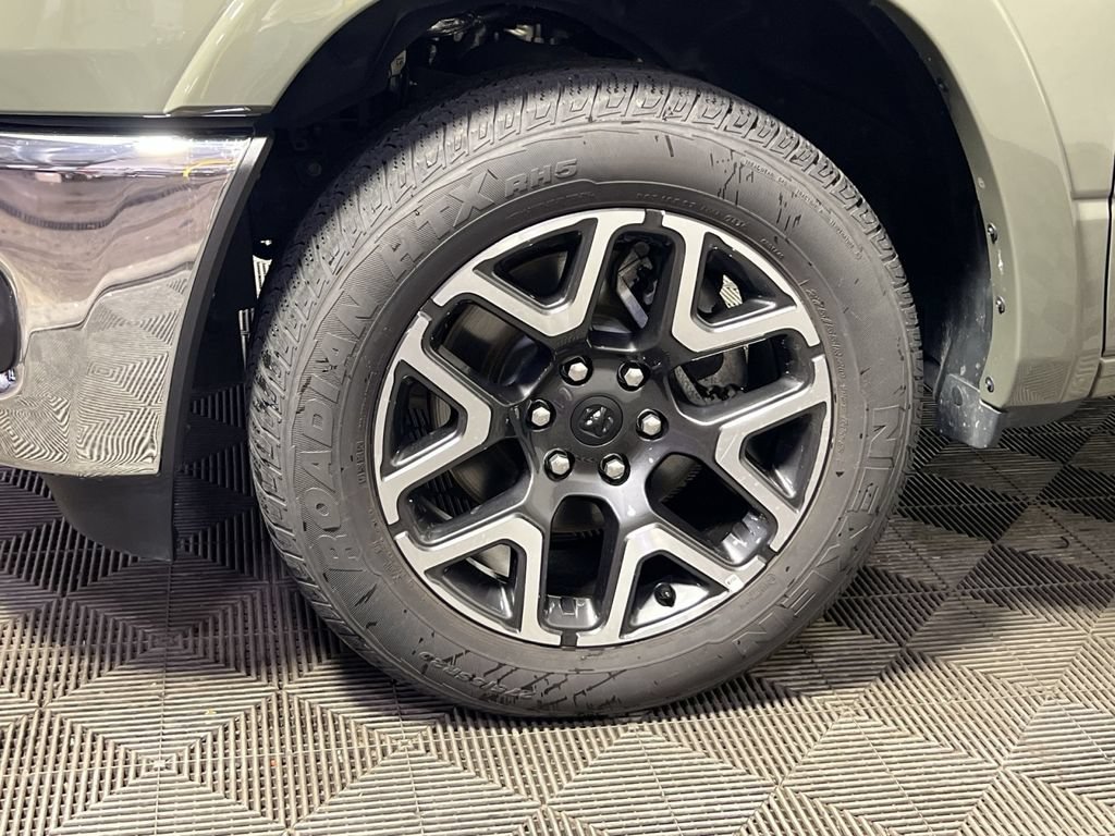 Used 2026 RAM 1500 Laramie AWD/4WD image 13