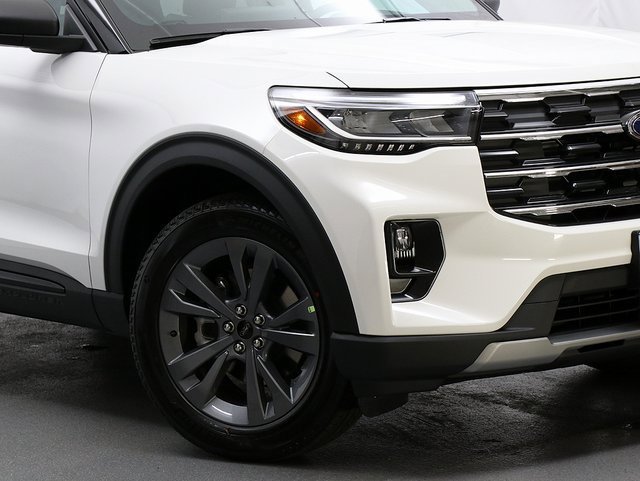 New 2026 Ford Explorer Active video 3