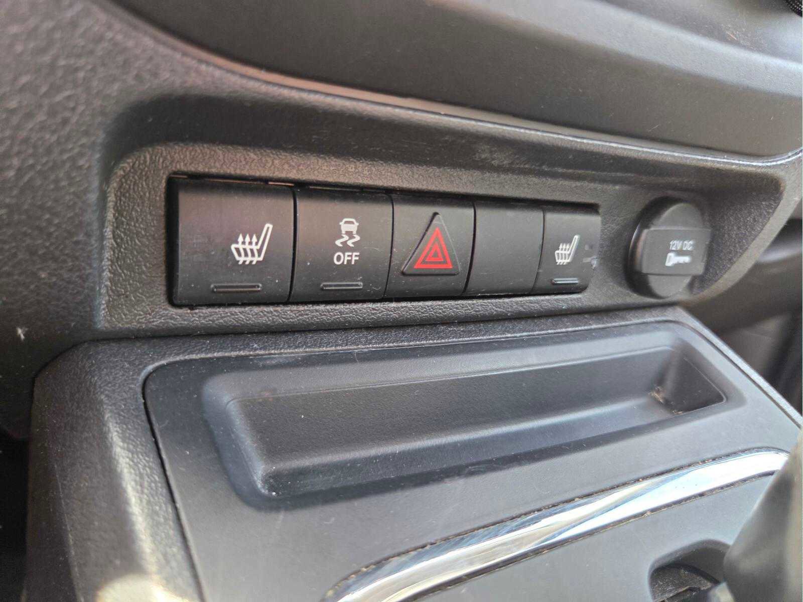 Used 2015 Jeep Compass Sport FWD image 24