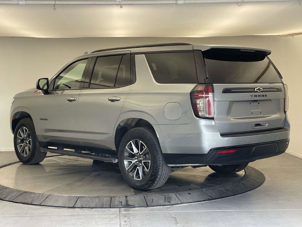 Used 2024 Chevrolet Tahoe Z71 w/ Luxury Package AWD/4WD image 3